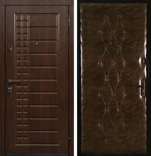 Недорогая дверь обитая дермантином с внутренней стороны в квартиру №14