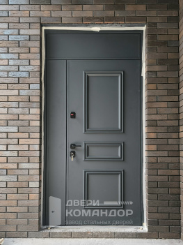 Входная дверь с металлофилёнкой Лидер Termo с боковой и верхней фрамугами