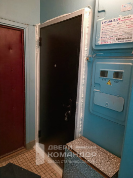 Входная дверь Стройгост 5  Феррони с установкой в наклад